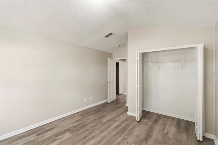 Image No.21-3 Bed Property for sale