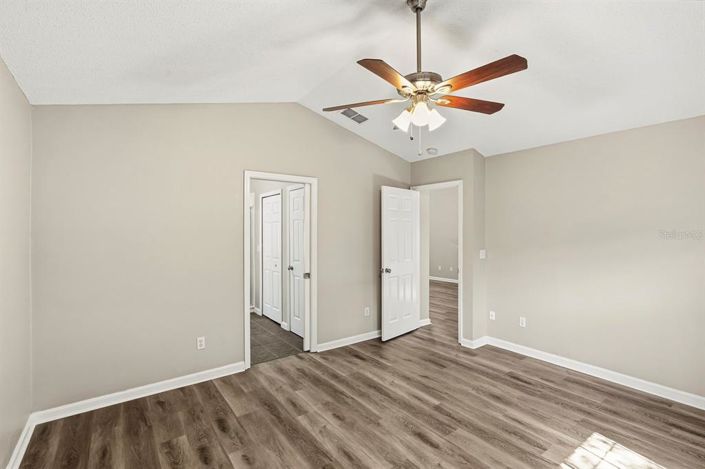 Image No.25-3 Bed Property for sale