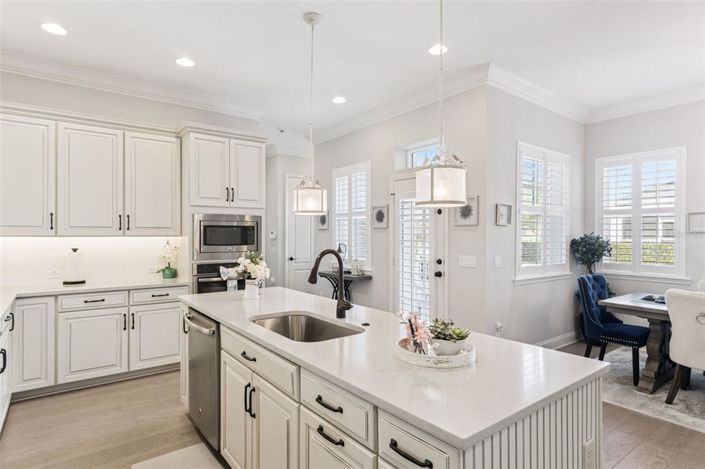 Image No.19-3 Bed Property for sale