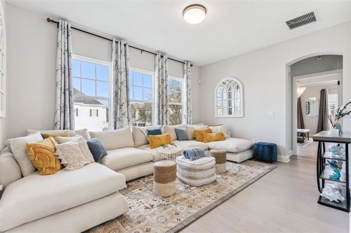 Image No.27-3 Bed Property for sale