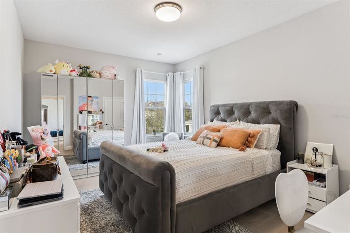 Image No.41-3 Bed Property for sale