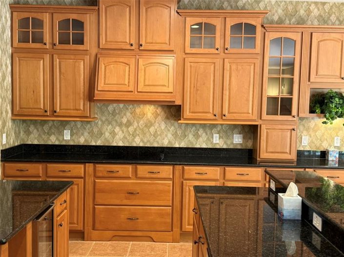 Image No.15-5 Bed Property for sale