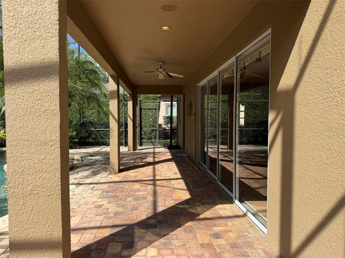 Image No.25-5 Bed Property for sale