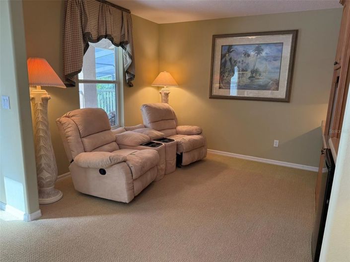 Image No.44-5 Bed Property for sale