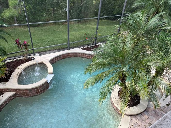 Image No.50-5 Bed Property for sale