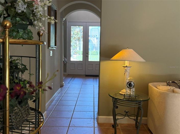 Image No.7-5 Bed Property for sale