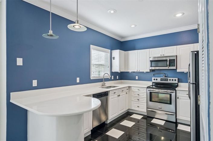 Image No.11-2 Bed Property for sale