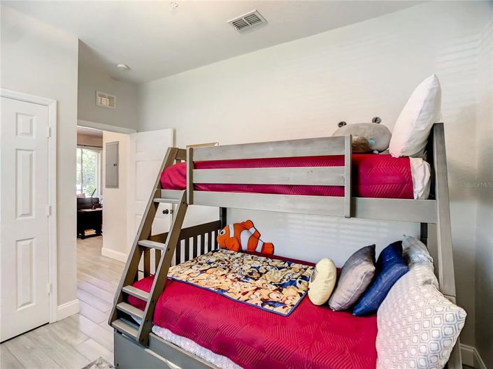 Image No.13-3 Bed Property for sale