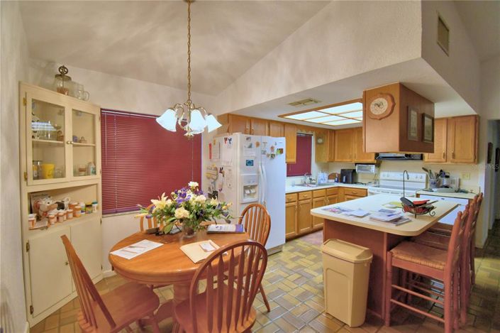 Image No.13-2 Bed Property for sale