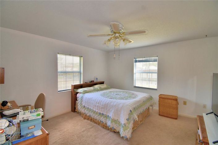 Image No.18-2 Bed Property for sale