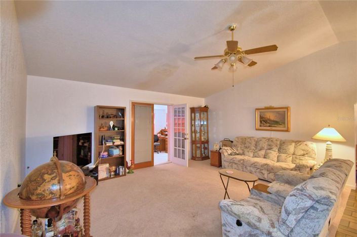 Image No.5-2 Bed Property for sale