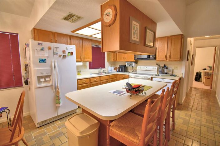 Image No.7-2 Bed Property for sale