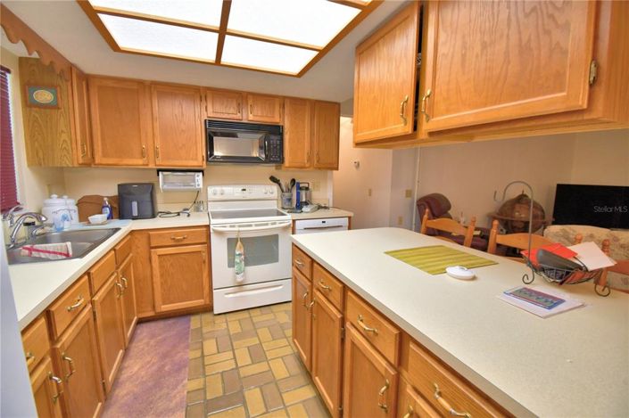 Image No.9-2 Bed Property for sale