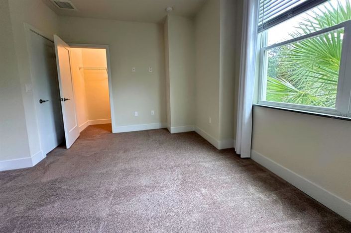 Image No.19-3 Bed Townhouse for sale