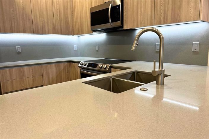 Image No.7-3 Bed Townhouse for sale