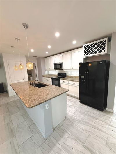 Image No.13-4 Bed Property for sale