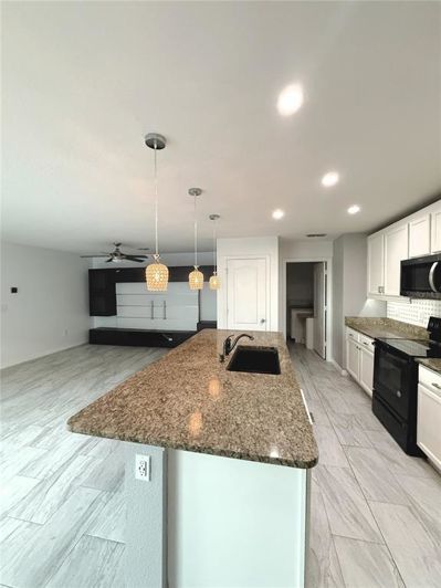 Image No.14-4 Bed Property for sale