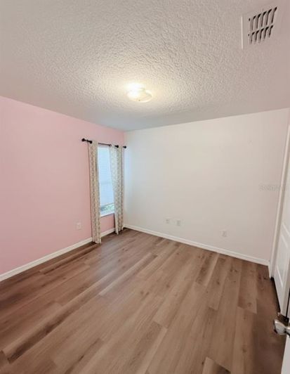 Image No.18-4 Bed Property for sale