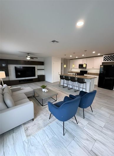 Image No.9-4 Bed Property for sale