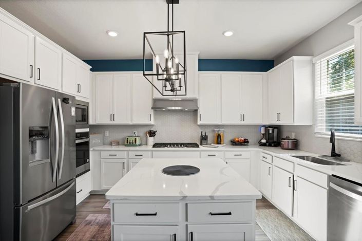 Image No.14-3 Bed Property for sale