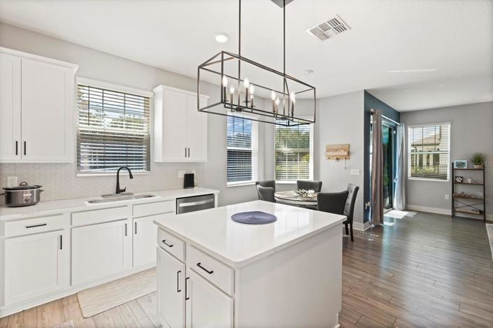 Image No.17-3 Bed Property for sale