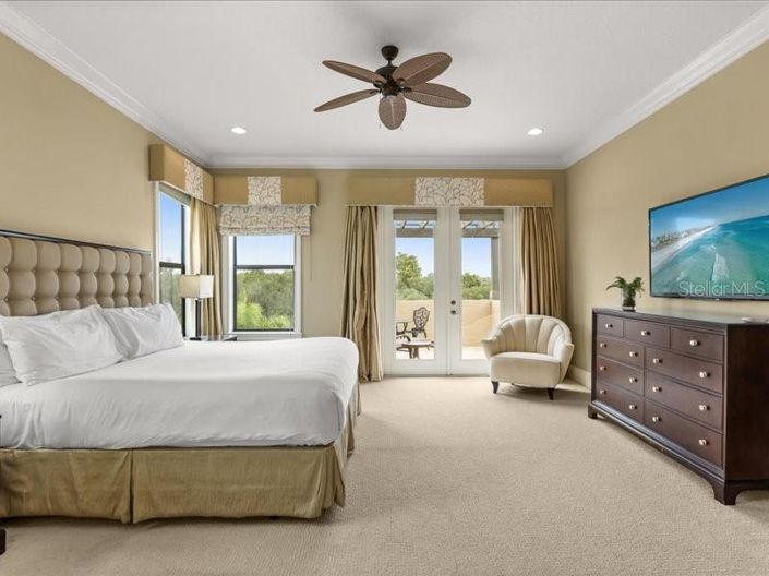 Image No.36-6 Bed Property for sale