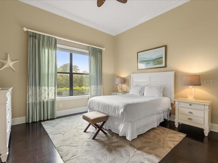 Image No.38-6 Bed Property for sale