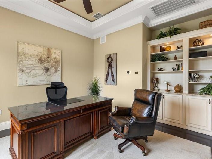 Image No.47-6 Bed Property for sale