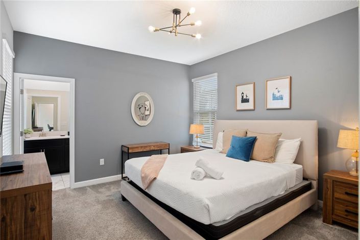 Image No.20-5 Bed Property for sale