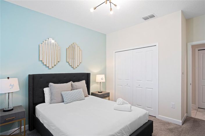 Image No.34-5 Bed Property for sale