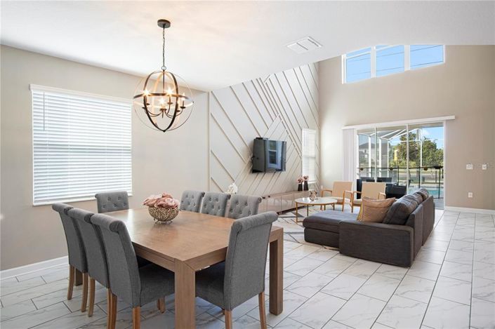 Image No.7-5 Bed Property for sale