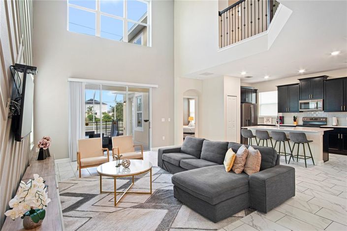 Image No.8-5 Bed Property for sale