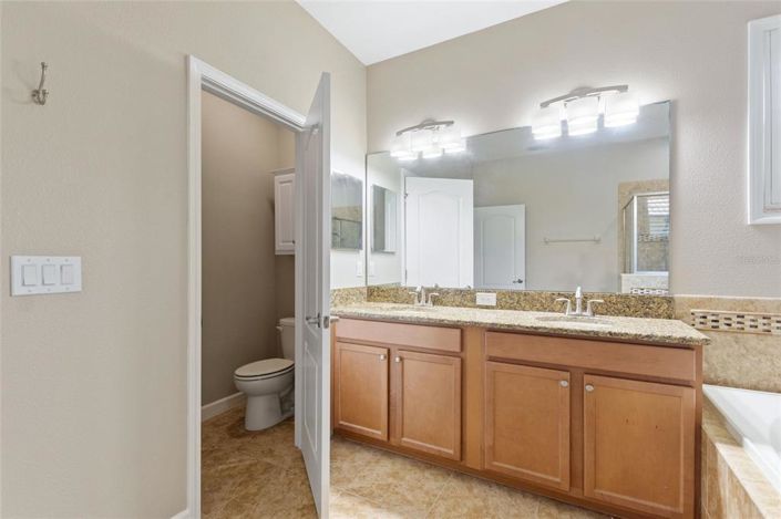 Image No.28-4 Bed Property for sale