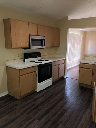 Image No.17-4 Bed Property for sale