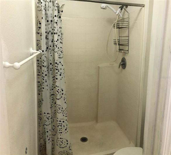 Image No.42-4 Bed Property for sale