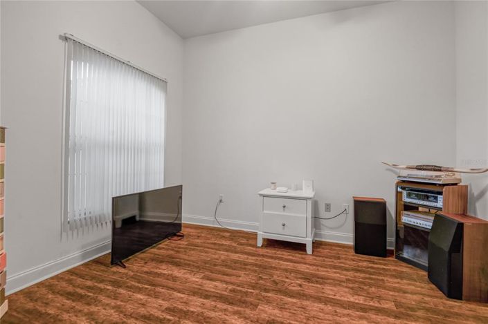 Image No.11-3 Bed Property for sale