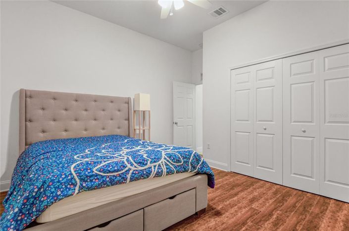 Image No.14-3 Bed Property for sale