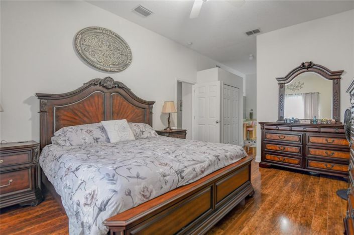 Image No.19-3 Bed Property for sale