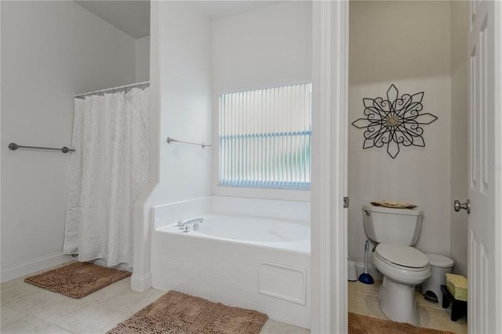 Image No.21-3 Bed Property for sale