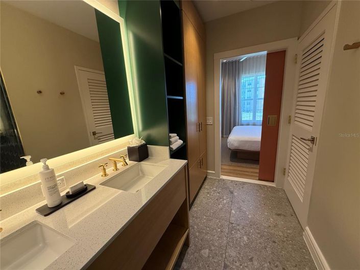 Image No.12-2 Bed Property for sale