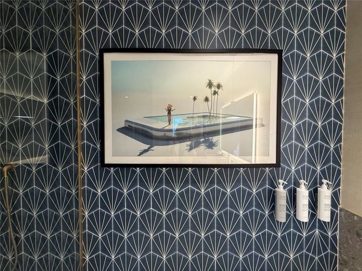 Image No.17-2 Bed Property for sale