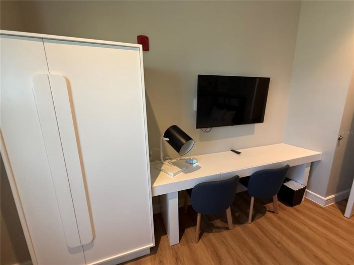 Image No.21-2 Bed Property for sale