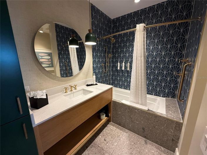 Image No.22-2 Bed Property for sale