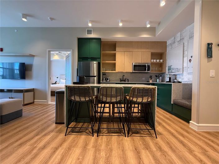 Image No.44-2 Bed Property for sale