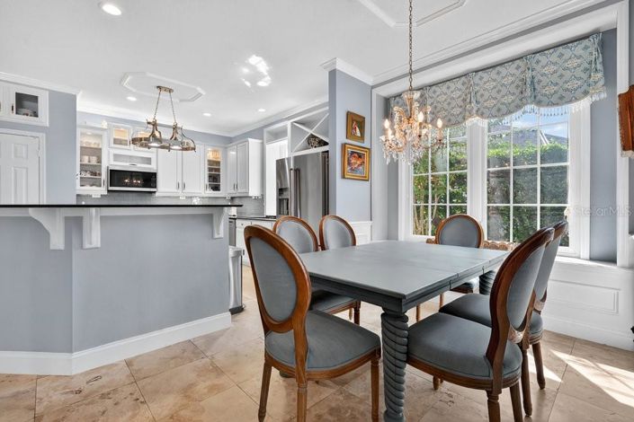 Image No.12-4 Bed Property for sale