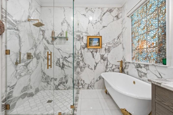 Image No.25-4 Bed Property for sale