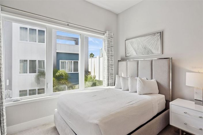 Image No.16-5 Bed Property for sale