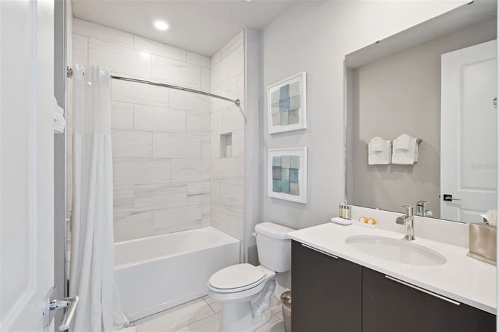 Image No.24-5 Bed Property for sale