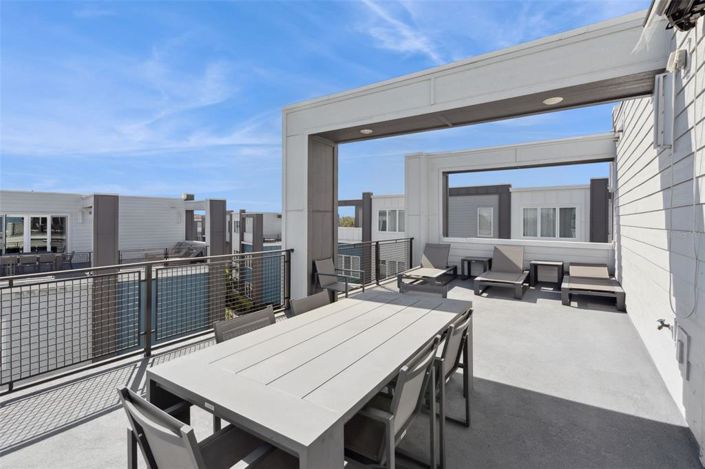 Image No.30-5 Bed Property for sale