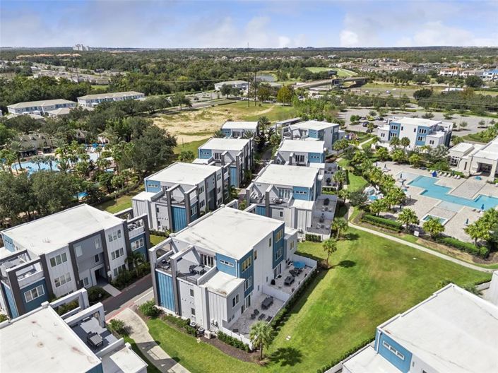 Image No.36-5 Bed Property for sale